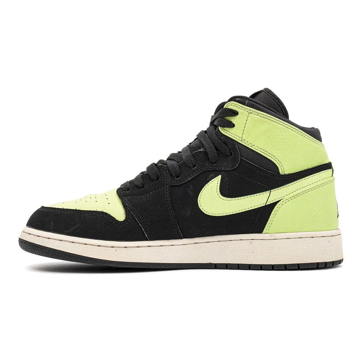 Air Jordan 1 Retro High-Top Sneakers Leather Black Colour For Men